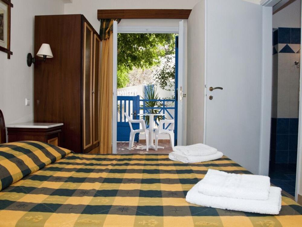 Karidis Hotel Kamári Zewnętrze zdjęcie