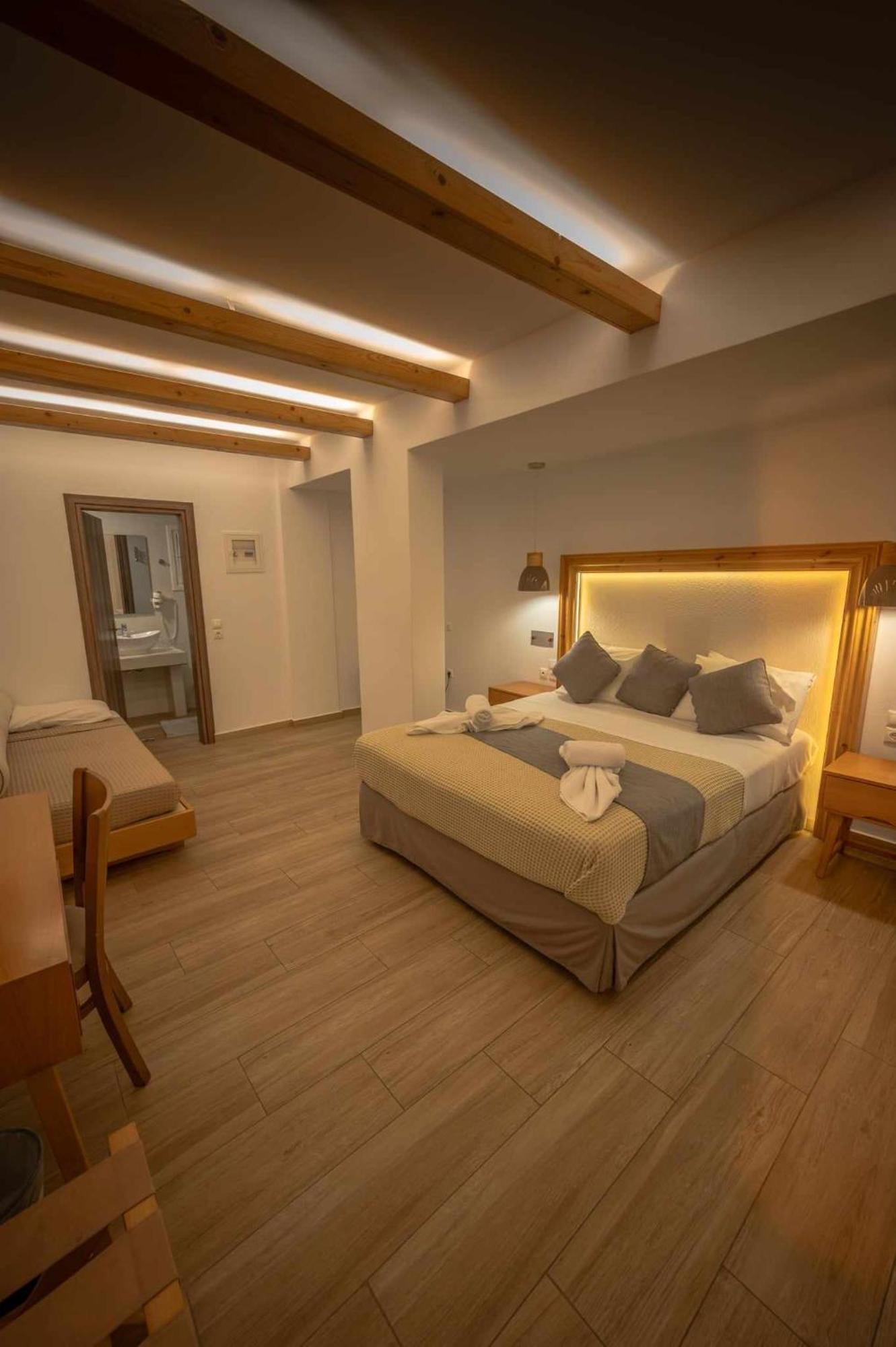 Karidis Hotel Kamári Zewnętrze zdjęcie