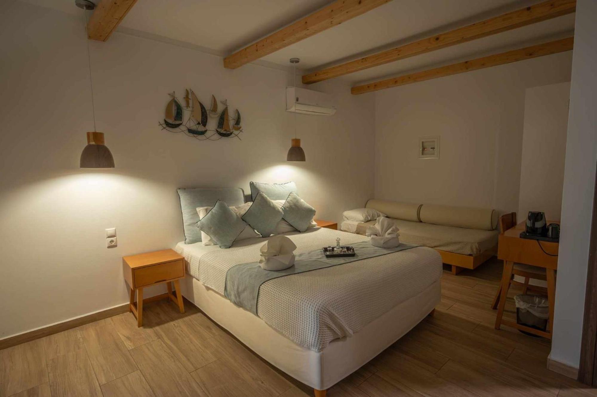 Karidis Hotel Kamári Zewnętrze zdjęcie