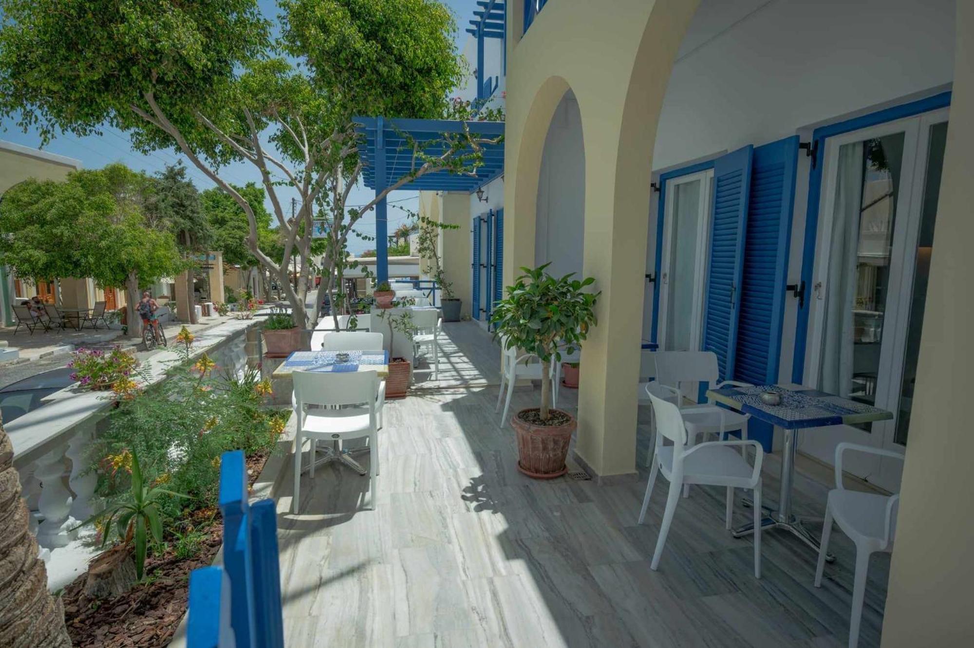 Karidis Hotel Kamári Zewnętrze zdjęcie