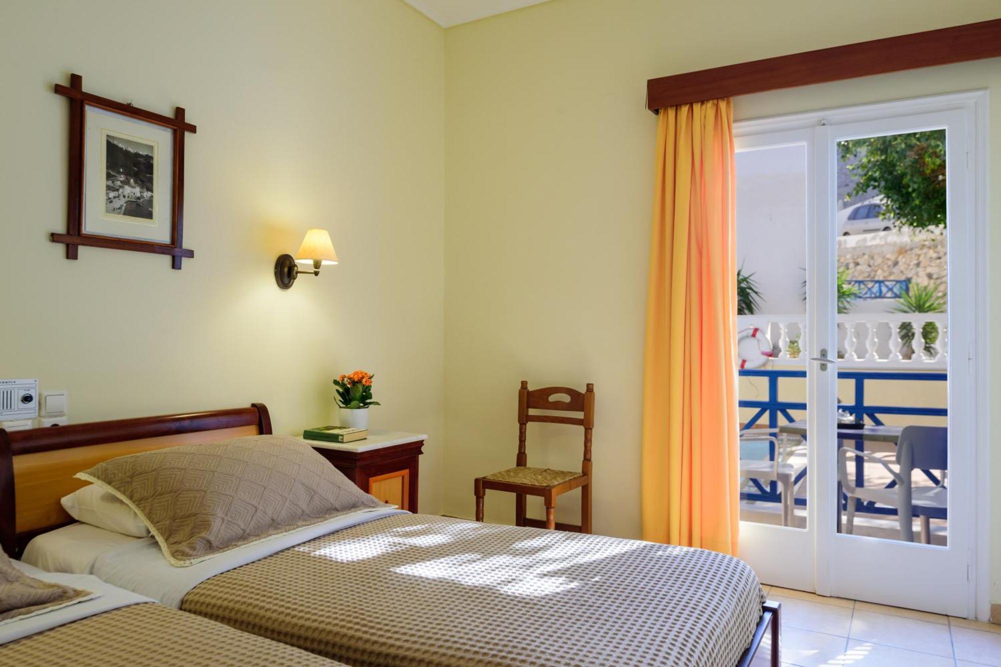 Karidis Hotel Kamári Zewnętrze zdjęcie