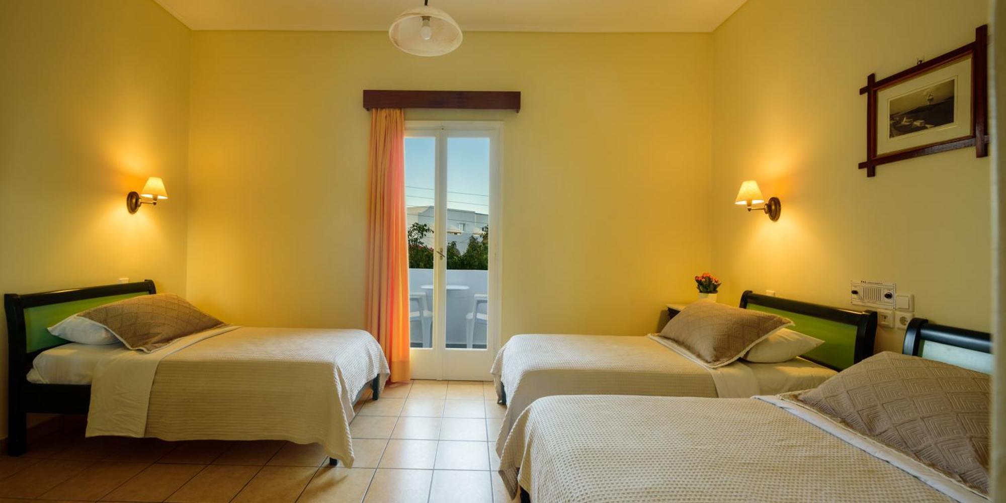 Karidis Hotel Kamári Zewnętrze zdjęcie